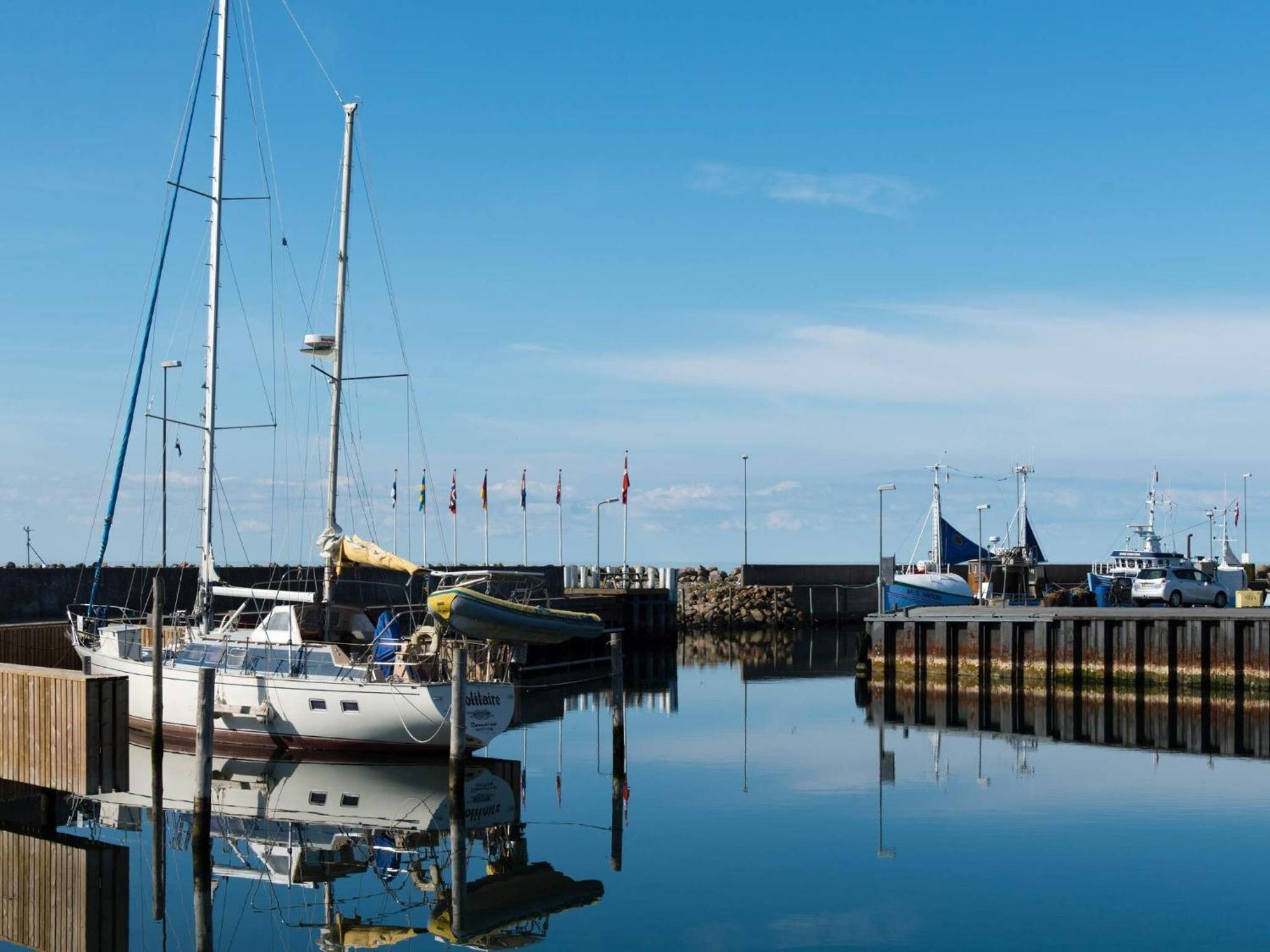 5 Person Holiday Home On A Holiday Park In Glesborg エクステリア 写真